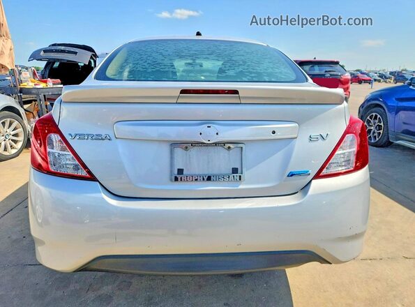 3N1CN7AP6GL863758 2016 NISSAN VERSA Silver უკანა ხედი
