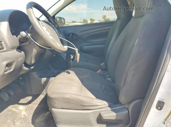 3N1CN7AP7GL833068 2016 NISSAN VERSA White Widok wnętrza z przodu