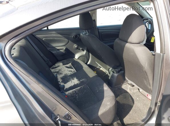 3N1CN7AP7JL825205 2018 NISSAN VERSA Серый Вид наклейки с VIN-кодом