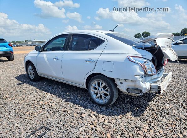 3N1CN7AP7JL876252 2018 NISSAN VERSA White Tył lewy