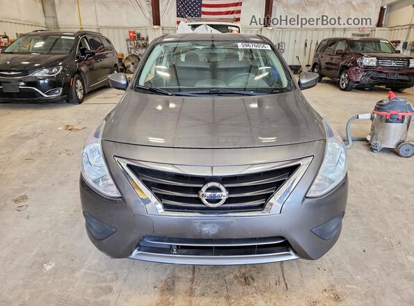3N1CN7AP8GL821947 2016 NISSAN VERSA Gray Вид спереду