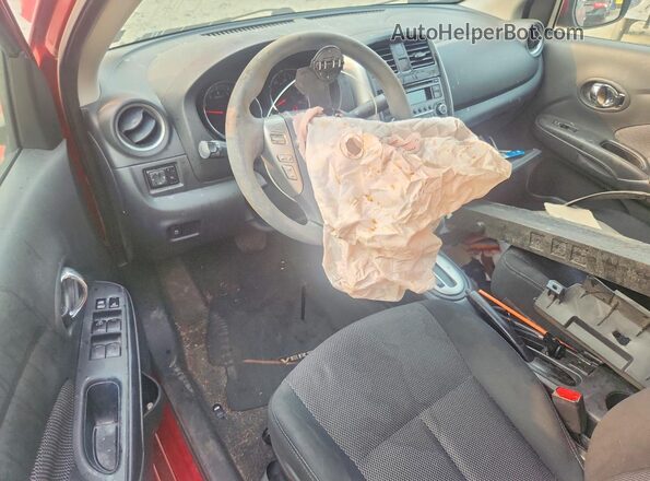 3N1CN7AP8GL882165 2016 NISSAN VERSA Burgundy Вид панелі приладів
