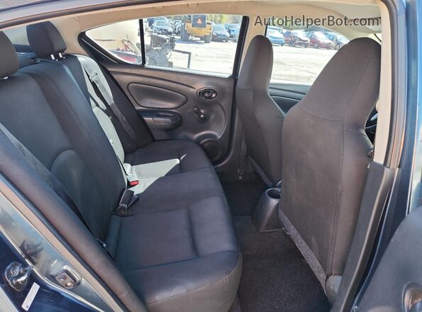 3N1CN7AP8HL893331 2017 NISSAN VERSA Blue Vista de los asientos traseros