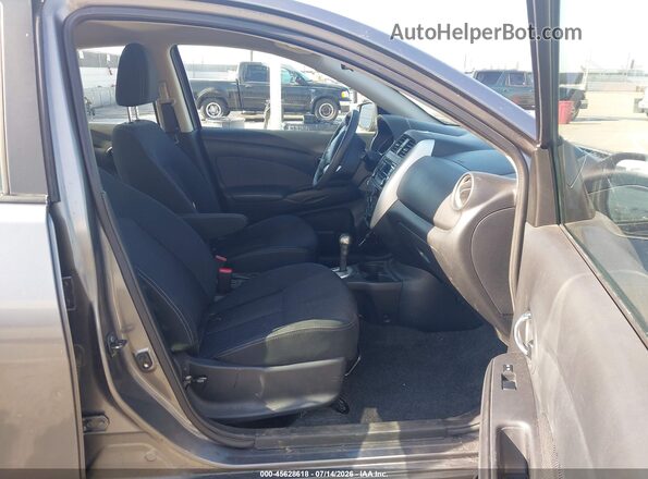 3N1CN7AP9GL838501 2016 NISSAN VERSA Gray Vista interior delantera