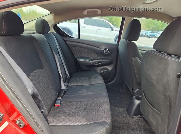 3N1CN7AP9GL845870 2016 NISSAN VERSA Red Vista de los asientos traseros