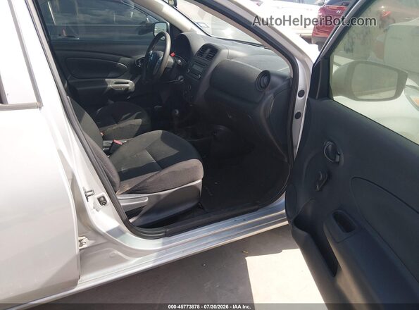 3N1CN7AP9HL852707 2017 NISSAN VERSA Silver Սալոնի դիմացի տեսք
