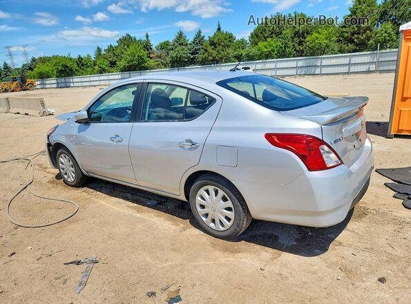 3N1CN7AP9JK406035 2018 NISSAN VERSA Silver Tył lewy