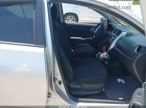 3N1CN7AP9JL854639 2018 NISSAN VERSA Silver წინა სალონის ხედი