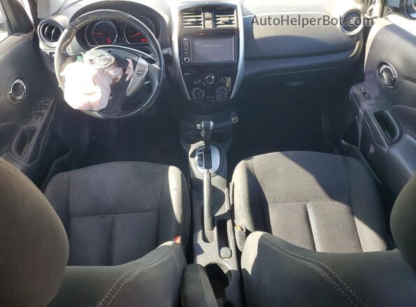 3N1CN7AP9JL877967 2018 NISSAN VERSA White Вид панелі приладів