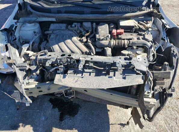 3N1CN7AP9JL877967 2018 NISSAN VERSA White Вид задньої частини салону