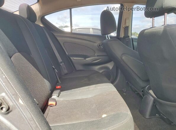 3N1CN7APXGL862810 2016 NISSAN VERSA Gray Հետևի նստատեղերի տեսք