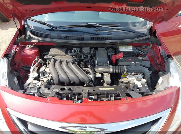3N1CN7APXJL829068 2018 NISSAN VERSA Red Вид ззаду