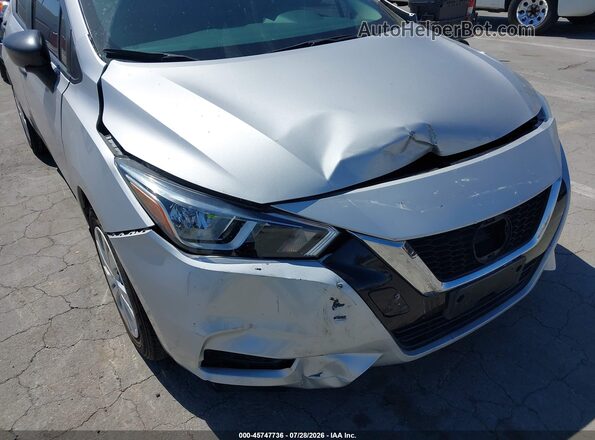 3N1CN8DV0LL875446 2020 NISSAN VERSA Серебряный Вид задней части салона
