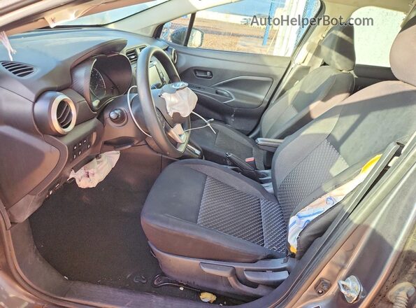 3N1CN8DV2LL848085 2020 NISSAN VERSA Gray Вид салону спереду
