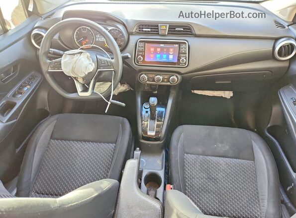 3N1CN8DV2LL848085 2020 NISSAN VERSA Gray Вид панелі приладів