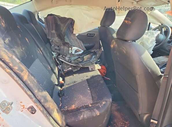 3N1CN8DV2LL902324 2020 NISSAN VERSA White Հետևի նստատեղերի տեսք