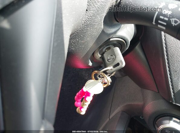 3N1CN8DV6RL875606 2024 NISSAN VERSA Белый Вид панели приборов