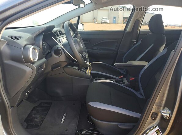 3N1CN8DV7SL868430 2025 NISSAN VERSA Gray Vista interior delantera