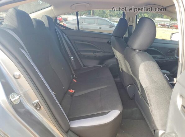 3N1CN8DV7SL868430 2025 NISSAN VERSA Gray Vista de los asientos traseros