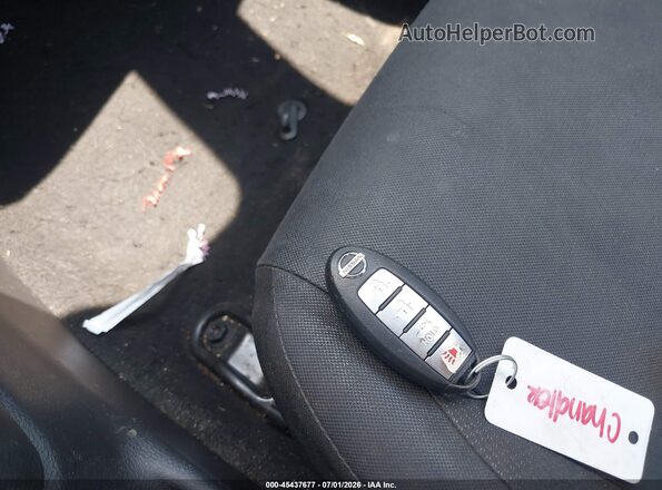 3N1CN8DV8LL852965 2020 NISSAN VERSA Light Blue Вид панели приборов