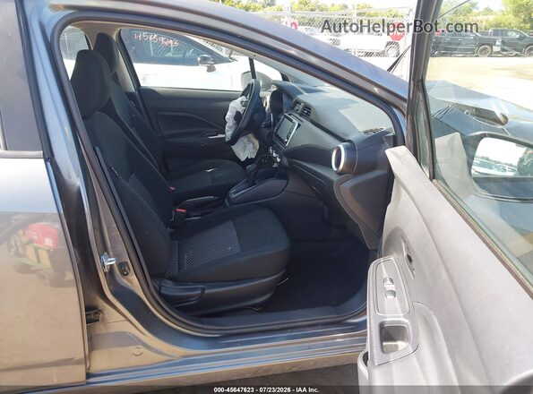 3N1CN8DV8RL862159 2024 NISSAN VERSA Серый Вид салона спереди