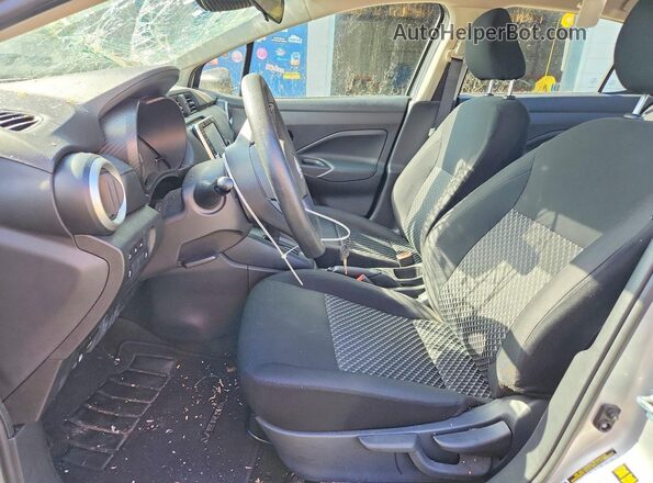 3N1CN8DVXPL846316 2023 NISSAN VERSA Silver წინა სალონის ხედი
