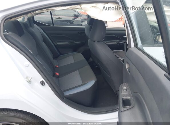 3N1CN8EV0RL920084 2024 NISSAN VERSA Gray VIN կոդի պիտակի տեսք
