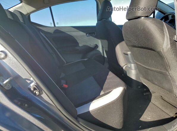 3N1CN8EV1ML894037 2021 NISSAN VERSA Gray Rear seats view