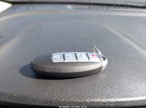 3N1CN8EV2ML833876 2021 NISSAN VERSA Черный Вид панели приборов