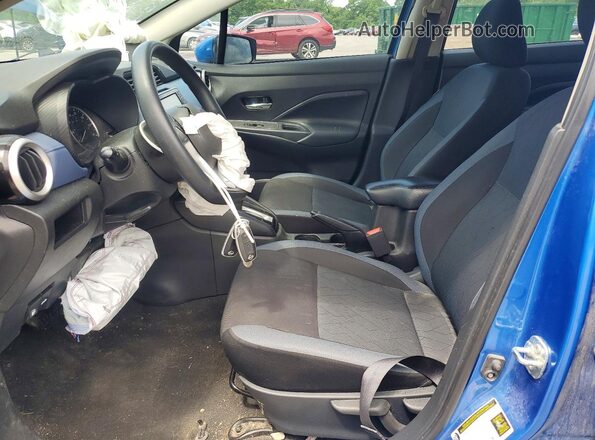 3N1CN8EV2PL830853 2023 NISSAN VERSA Blue Widok wnętrza z przodu