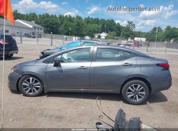 3N1CN8EV2RL884530 2024 NISSAN VERSA Серый 
