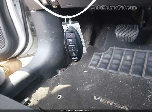 3N1CN8EV3LL856940 2020 NISSAN VERSA Gray Dashboard view