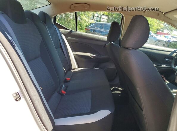 3N1CN8EV3ML815869 2021 NISSAN VERSA Blue Rear seats view