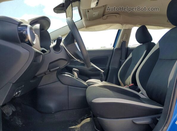 3N1CN8EV3ML851772 2021 NISSAN VERSA Синий Вид салона спереди