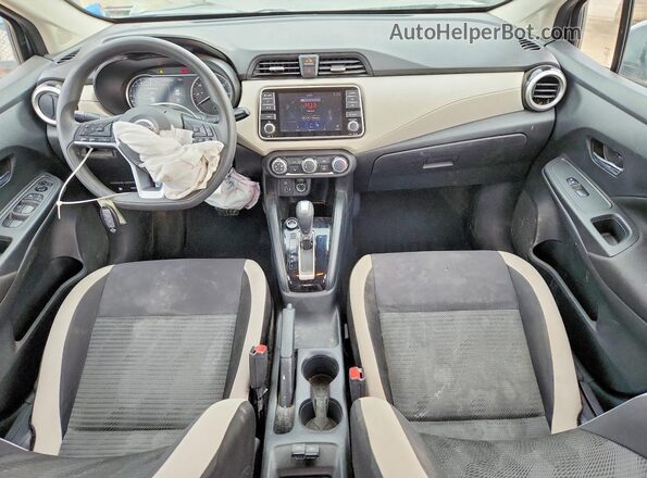 3N1CN8EV3ML854882 2021 NISSAN VERSA Gray Вид панелі приладів