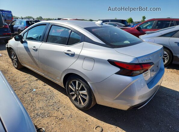 3N1CN8EV4ML879211 2021 NISSAN VERSA Silver Trasero izquierdo