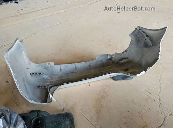 3N1CN8EV5LL819310 2020 NISSAN VERSA Silver ძრავის განყოფილების ხედი