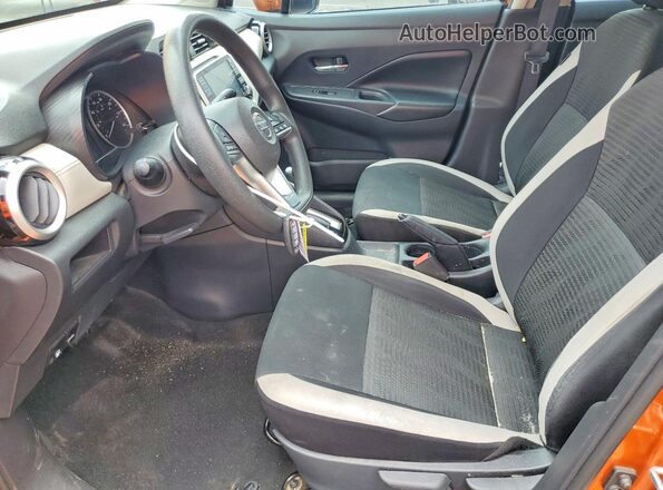 3N1CN8EV5LL901439 2020 NISSAN VERSA Оранжевый Вид салона спереди