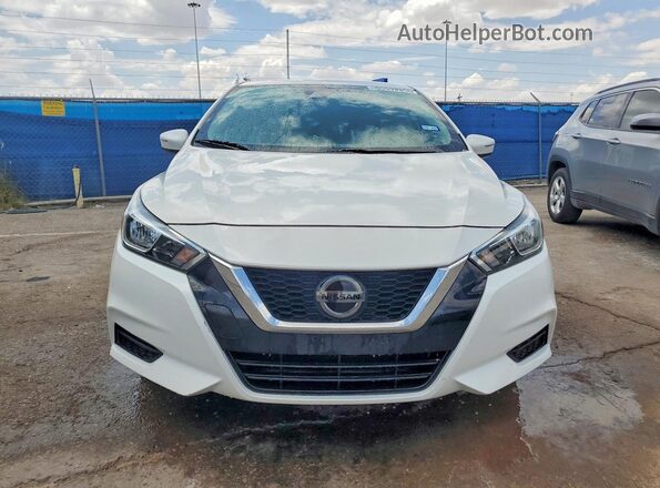 3N1CN8EV5ML889441 2021 NISSAN VERSA Белый Вид спереди