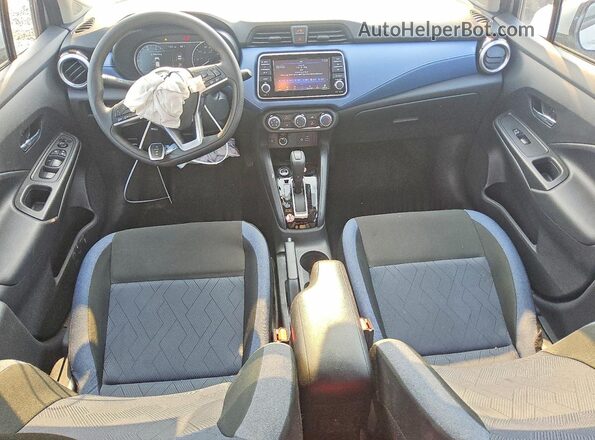 3N1CN8EV5SL866089 2025 NISSAN VERSA Silver წინა პანელის ხედი