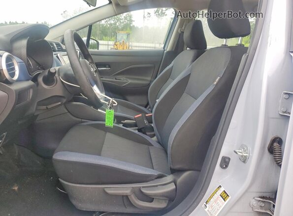 3N1CN8EV5SL895592 2025 NISSAN VERSA Blue Front interior view