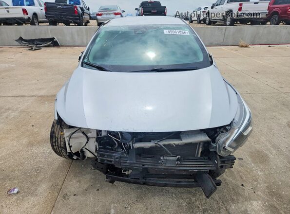 3N1CN8EV6LL881850 2020 NISSAN VERSA Серебряный Вид спереди