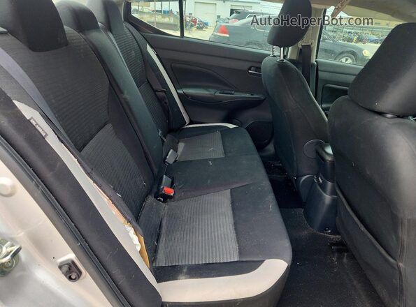 3N1CN8EV6LL881850 2020 NISSAN VERSA Серебряный Вид задних сидений