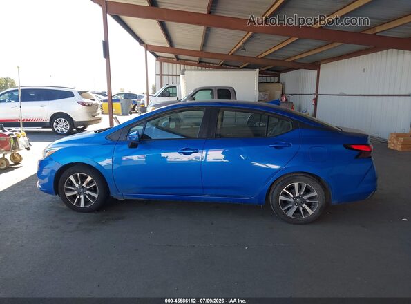 3N1CN8EV6ML840183 2021 NISSAN VERSA Blue Vista interior de 360 grados