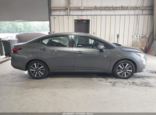 3N1CN8EV7ML868574 2021 NISSAN VERSA Gray უკანა სალონის ხედი