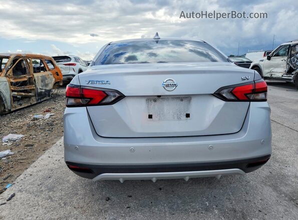 3N1CN8EV7ML922052 2021 NISSAN VERSA Silver Rear view