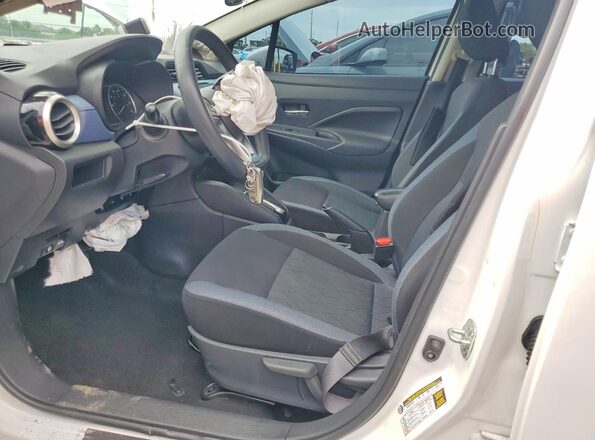 3N1CN8EV7PL867252 2023 NISSAN VERSA White Widok wnętrza z przodu