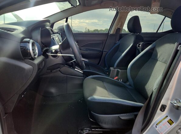 3N1CN8EV7SL809702 2025 NISSAN VERSA Silver Սալոնի դիմացի տեսք