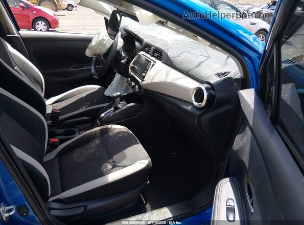 3N1CN8EV8ML853243 2021 NISSAN VERSA Синий Вид салона спереди