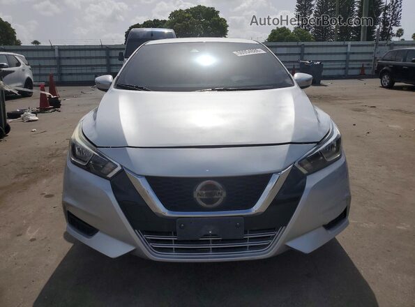 3N1CN8EV9LL808178 2020 NISSAN VERSA Silver Front view